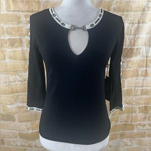 🆕Metric Black with White Trim Key Hole Sweater Size S
